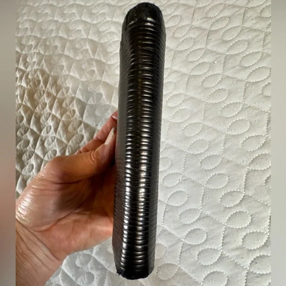 Louis Vuitton Epi Porte-Billets Black Leather Compact Wallet - Picture 5 of 16